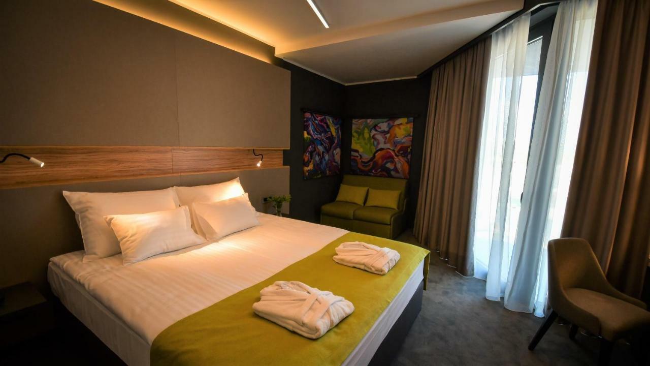 Hotel Olea Новаля Екстериор снимка