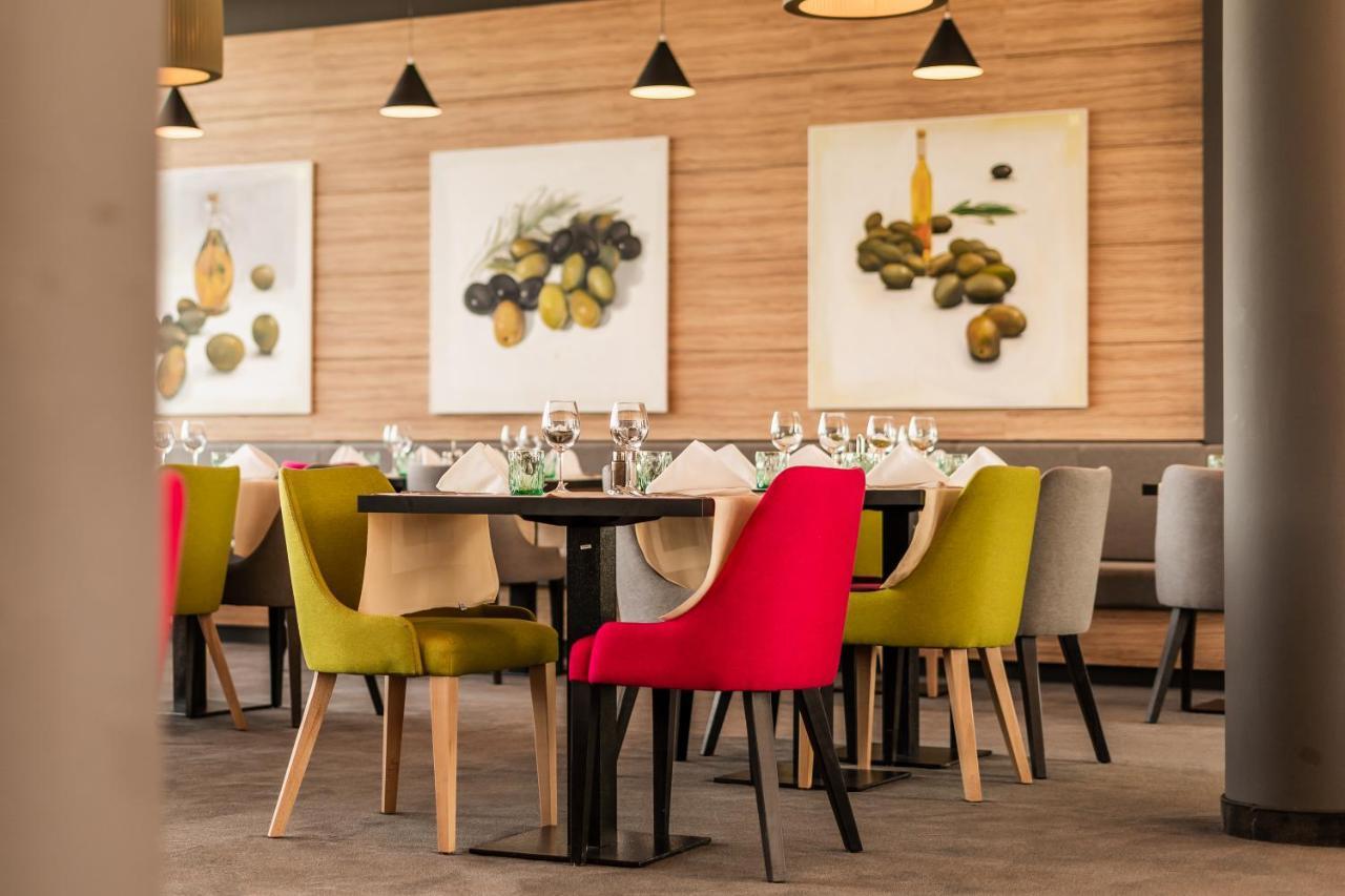 Hotel Olea Новаля Екстериор снимка